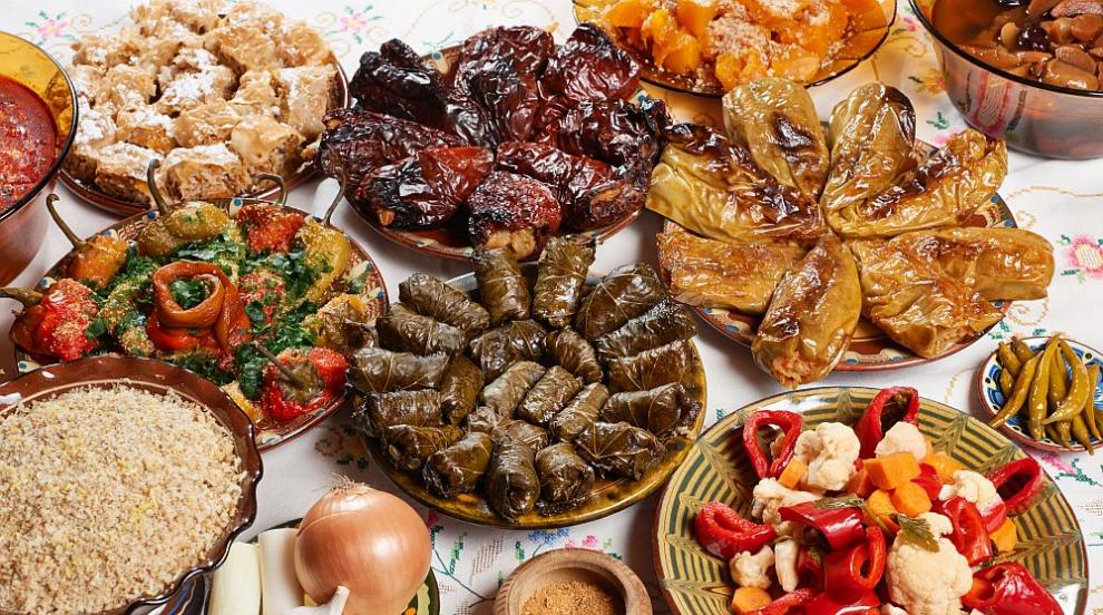 Какви ястия да сложим на трапезата за Бъдни вечер (СНИМКИ)