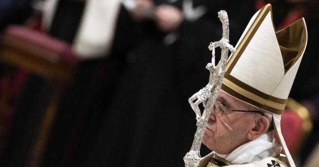 Главата на Римокатолическата църква папа Франциск призова в своята литургия