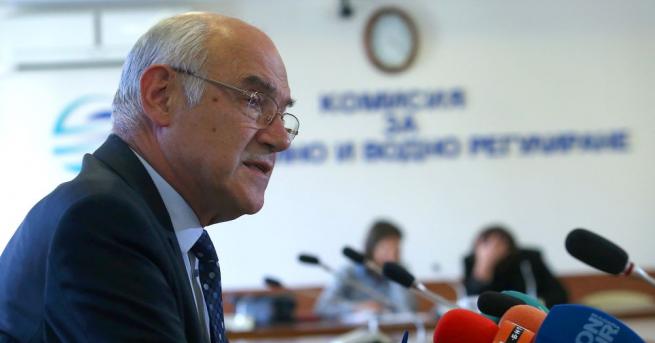 Около 20 души се опитаха да влязат в сградата на