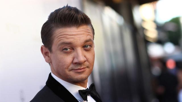  Джеръми Ренър разкри какво му е помогнало да се възстанови след инцидента през миналата година