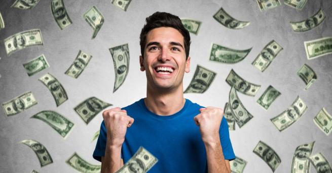 Светът се върти около парите и парите се въртят около