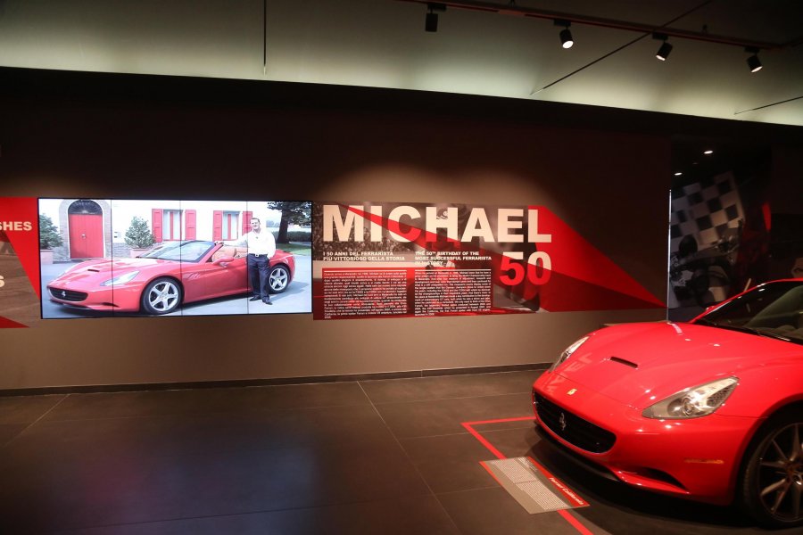 Изложбата на Ферари по случай 50 ия юбилей на Михаел1