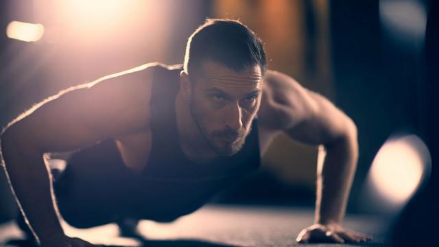 Изследване: Спортът може да помогне в битка с алкохола и наркотиците