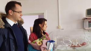 кмет Добрич първо бебе златна монета