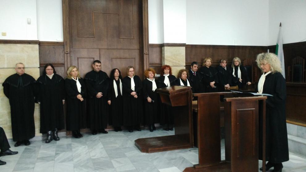 Новите съдебни заседатели положиха клетва