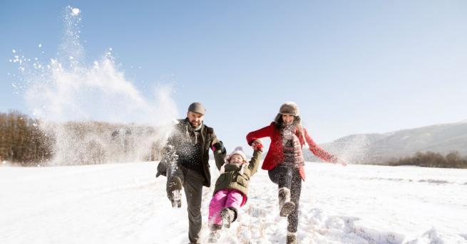 Атмосферното налягане е по ниско от средното за месеца С приближаването