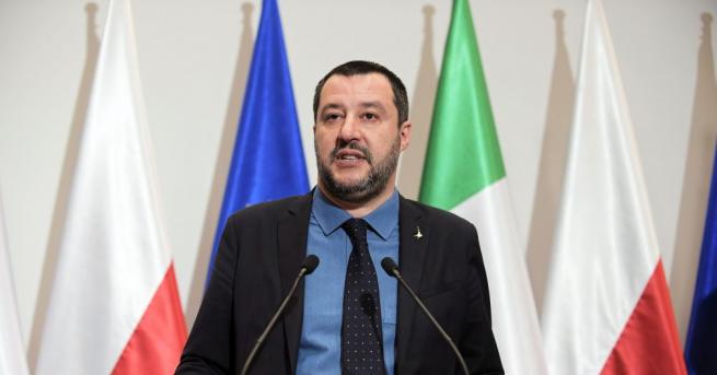 Италианският вицепремиер и министър на вътрешните работи Матео Салвини предложи