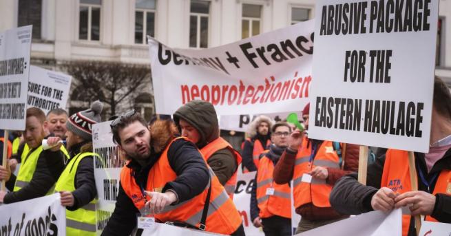 Започна протестът на превозвачите срещу пакета Мобилност в Брюксел Българските