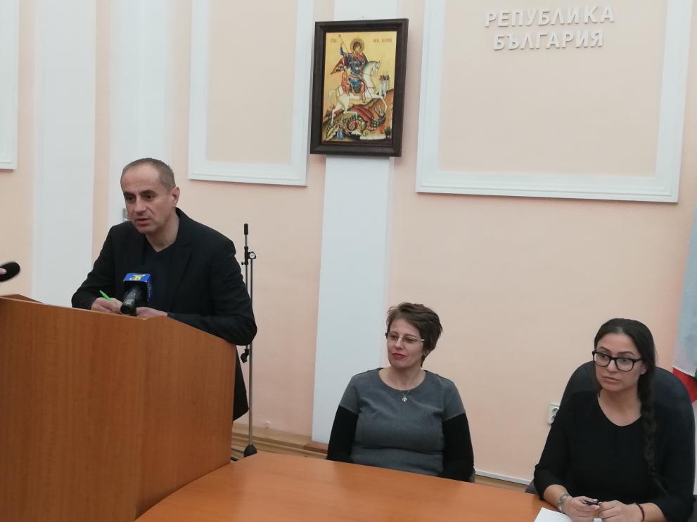 Кметът на Кюстендил Петър Паунов на общественото обсъждане на Бюджет 2019