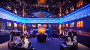 Младежки център Добрич космически лагер