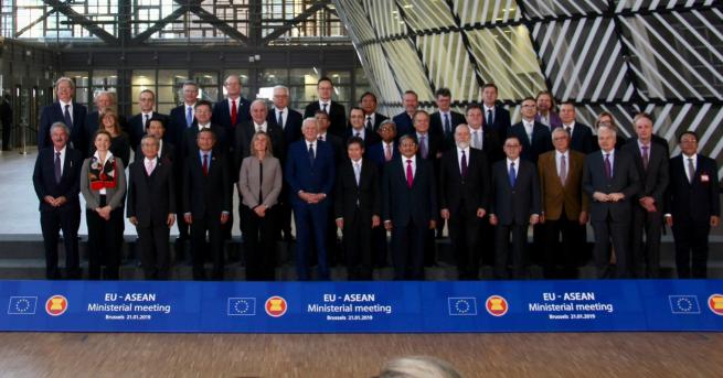 Двайсет и втората среща на външните министри ЕС АСЕАН се проведе