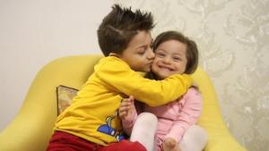 Микаела и Крис