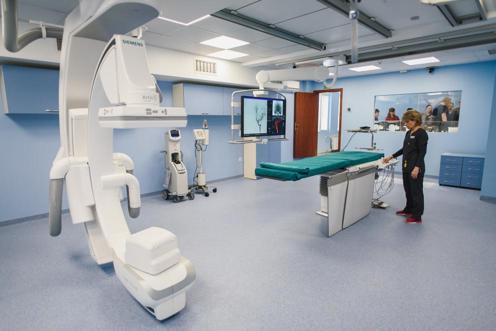 Двама министри откриха високотехнологичен център в болница "Света Марина"