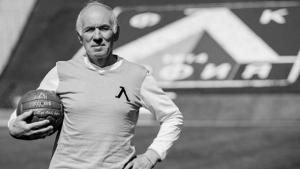 Александър Манолов