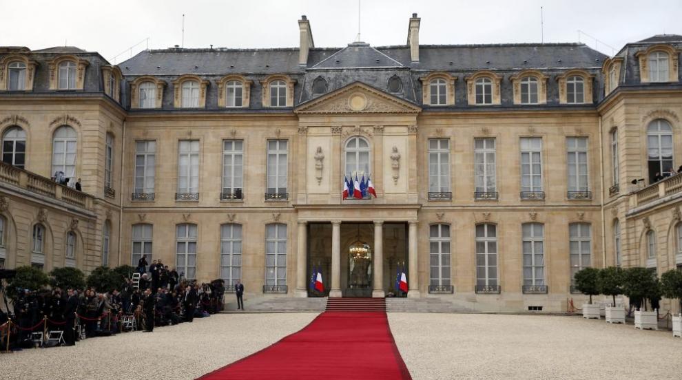 Разкриха мащабна кражба на порцелан и сребърни прибори от Елисейския дворец