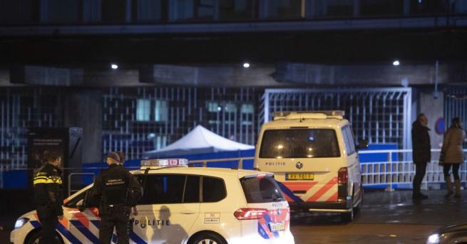 Според холандската прокуратура застреляният от полицията мъж в близост до