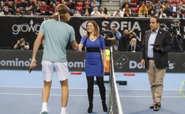 Гърция полудя по новата си звезда и го подкрепя в София