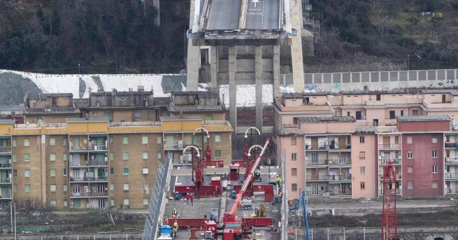 Италия започна пълния демонтаж на моста Моранди в Генуа който