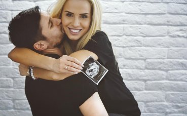 Ники Пенчев и годеницата му ще стават родители