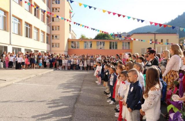 Няма да увеличават таксите в детските градини в Благоевград