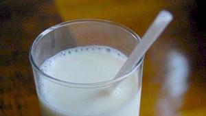 мляко деца храна