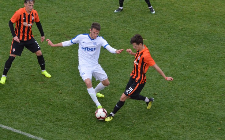 Арда би младежкия тим на Шахтьор Донецк