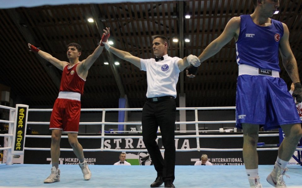 Нов отличен резултат за българските боксьори в Белград