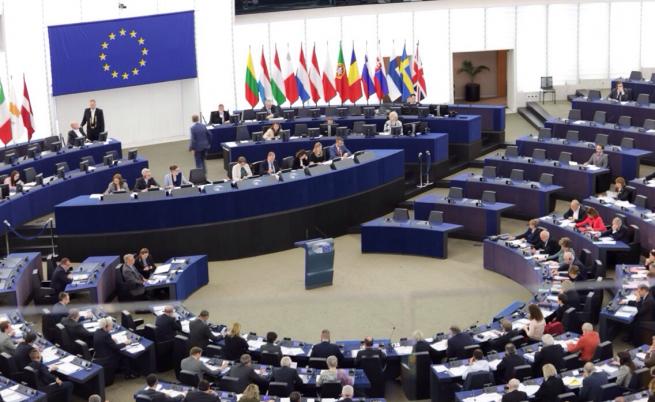 Европарламентът ще гласува спорния пакет 