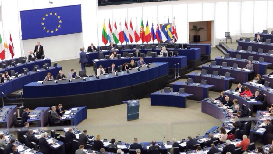 Европарламентът ще гласува спорния пакет "Мобилност"
