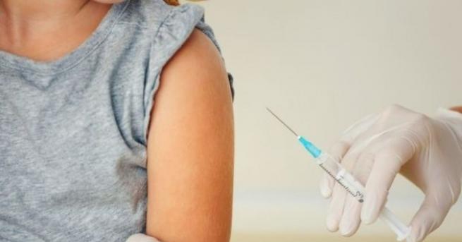 От три на два намаляват приемите на основната имунизация на