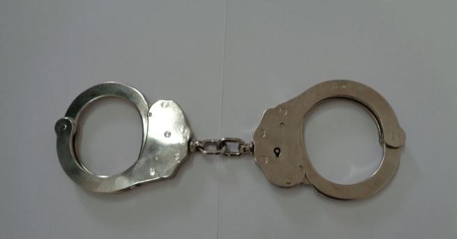 Двама младежи от ромски произход са задържани от полицията в