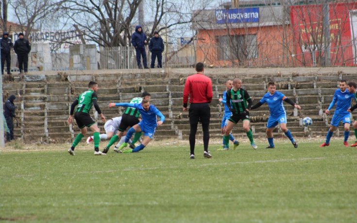 Нефтохимик взе градското дерби с Черноморец в Трета лига