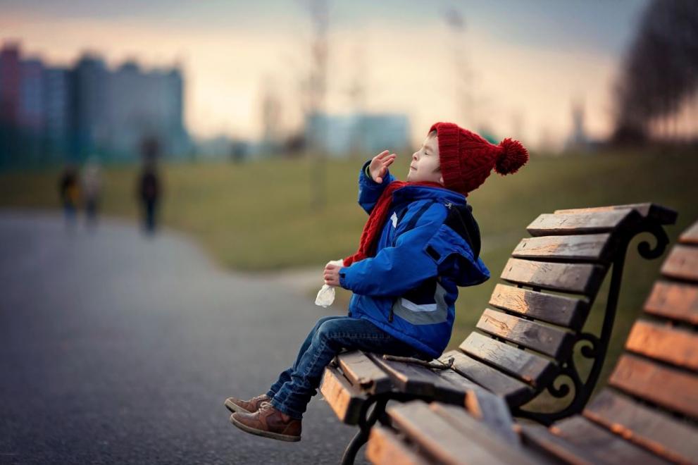  времето дете мраз скамейка 