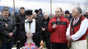 В Петрич събират подписка в подкрепа на архиерейския наместник отец