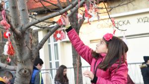 деца мартеници Лом