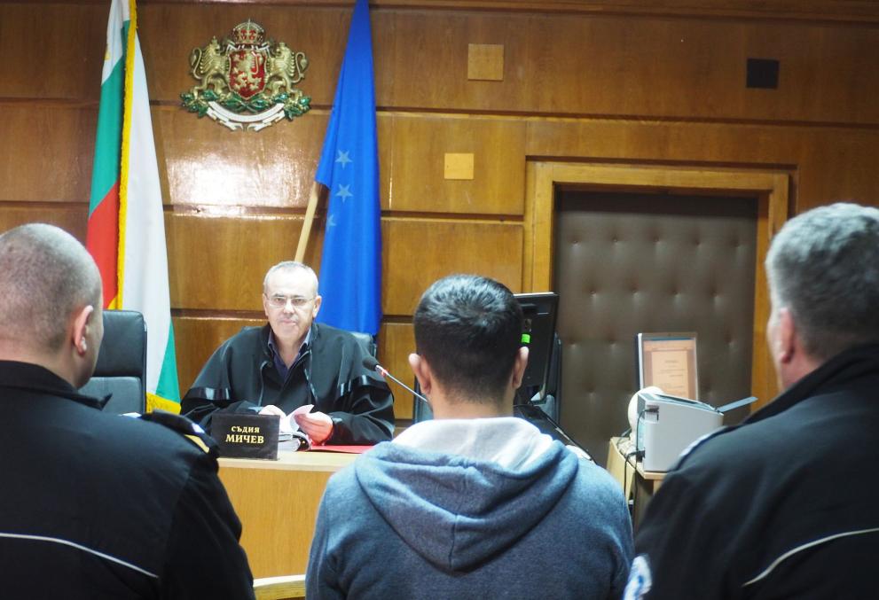  Домашен арест изиска юристът на Пембеев, съдът бе безапелационен, че мястото му е в ареста 