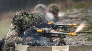 военни учения