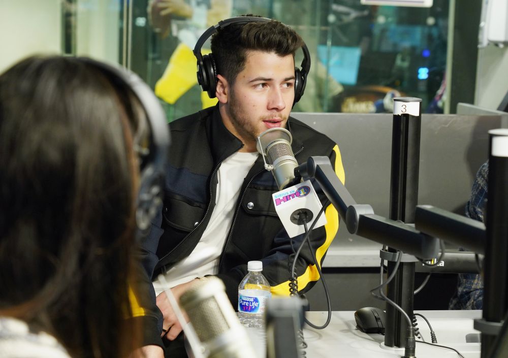 Джонас брадърс се завръщат на сцената