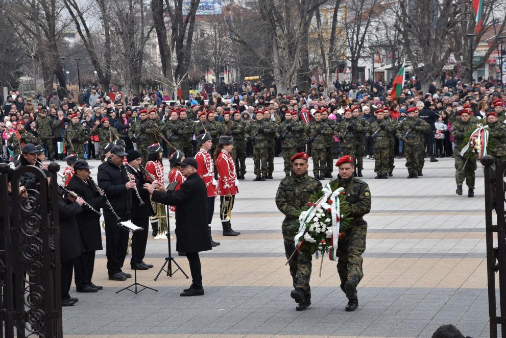 Ние трябва да сме горди, че свободата не ни е дадена даром