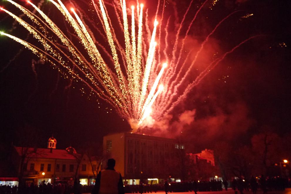 След близо 20 години в Шумен отново бе проведена тържествена заря-проверка.