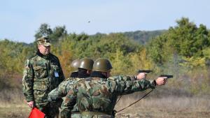 учебни стрелби