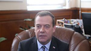 Бившият президент на Русия Дмитрий Медведев отхвърли днес призивите на