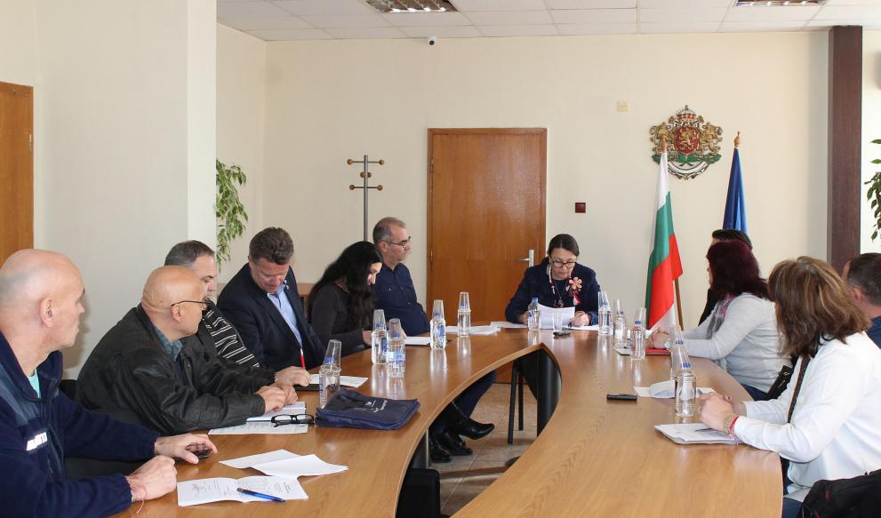 В Кубрат закриха 5 маршрутни автобусни разписания, нямало ни пътници, ни превозвачи