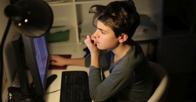 Специалисти след истерията Момо: Оказва че, дигитално децата са по-грамотни