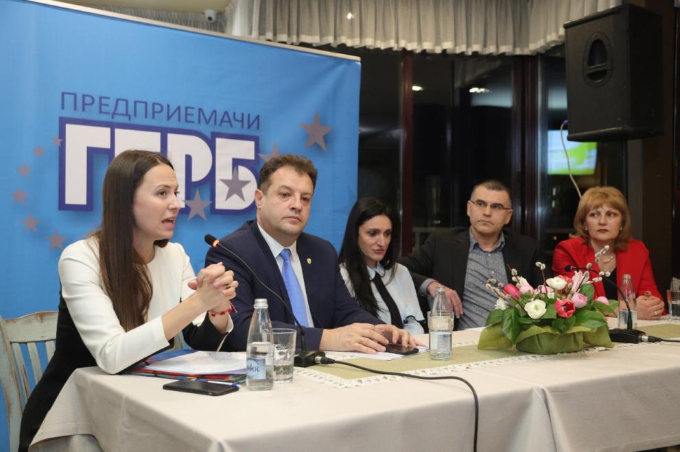 Близо 100 предприемачи дискутираха във Велико Търново икономическите перспективи пред България