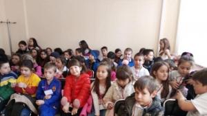 Бургас съд деца