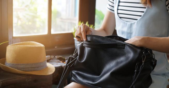 През изминалата година бяха издигнати в култ малките консервативни чанти
