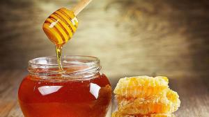 Медът е естествено чудо на природата даряващо много полезни свойства