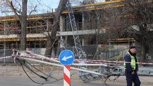 кран Младост