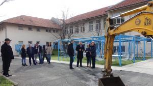 Свети Влас училище